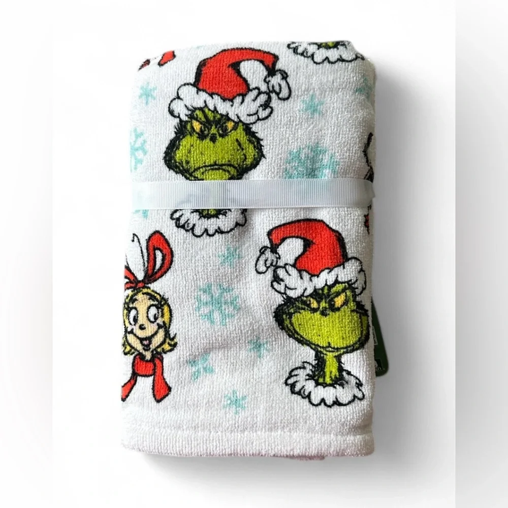 The Grinch Dr. Seuss 2 Pack Hand Towels Christmas 16x26 NWT